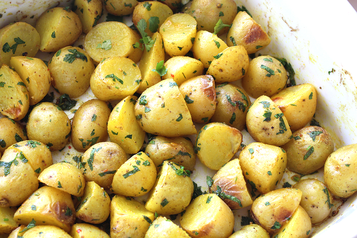 Πατάτες στον φούρνο με κάρι - iCooktoHeal Υγιεινές συνταγές για υγιείς ανθρώπους