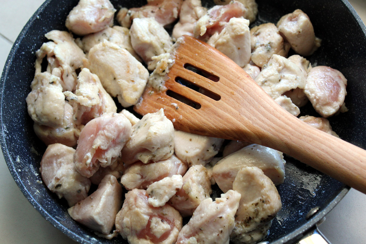 Φιλέτο κοτόπουλο με ντοματίνια και μανιτάρια - iCooktoHeal Υγιεινές συνταγές για υγιείς ανθρώπους