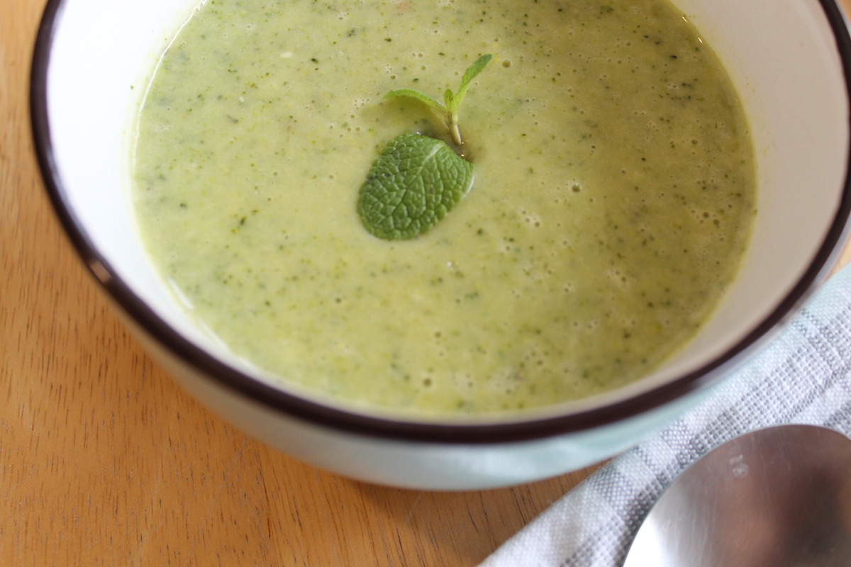 Βελουτέ σούπα μπρόκολου με χαμηλά λιπαρά - iCooktoHeal Υγιεινές συνταγές για υγιείς ανθρώπους