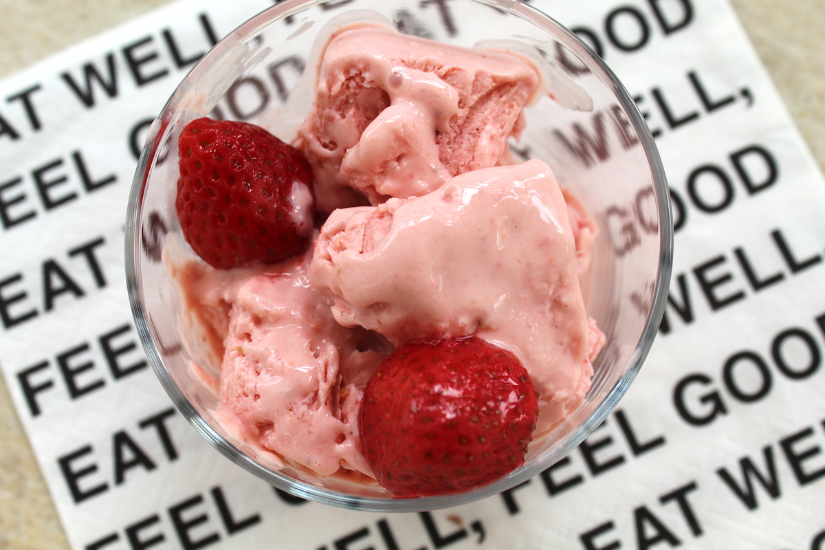 Frozen yogurt με φράουλα - iCooktoHeal Υγιεινές συνταγές για υγιείς ανθρώπους