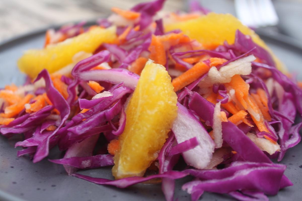 Σαλάτα με μωβ λάχανο και πορτοκάλια - iCooktoHeal Υγιεινές συνταγές για υγιείς ανθρώπους