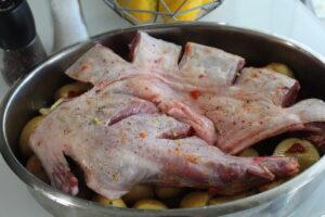 Κατσικάκι στη γάστρα - iCooktoHeal Υγιεινές συνταγές για υγιείς ανθρώπους